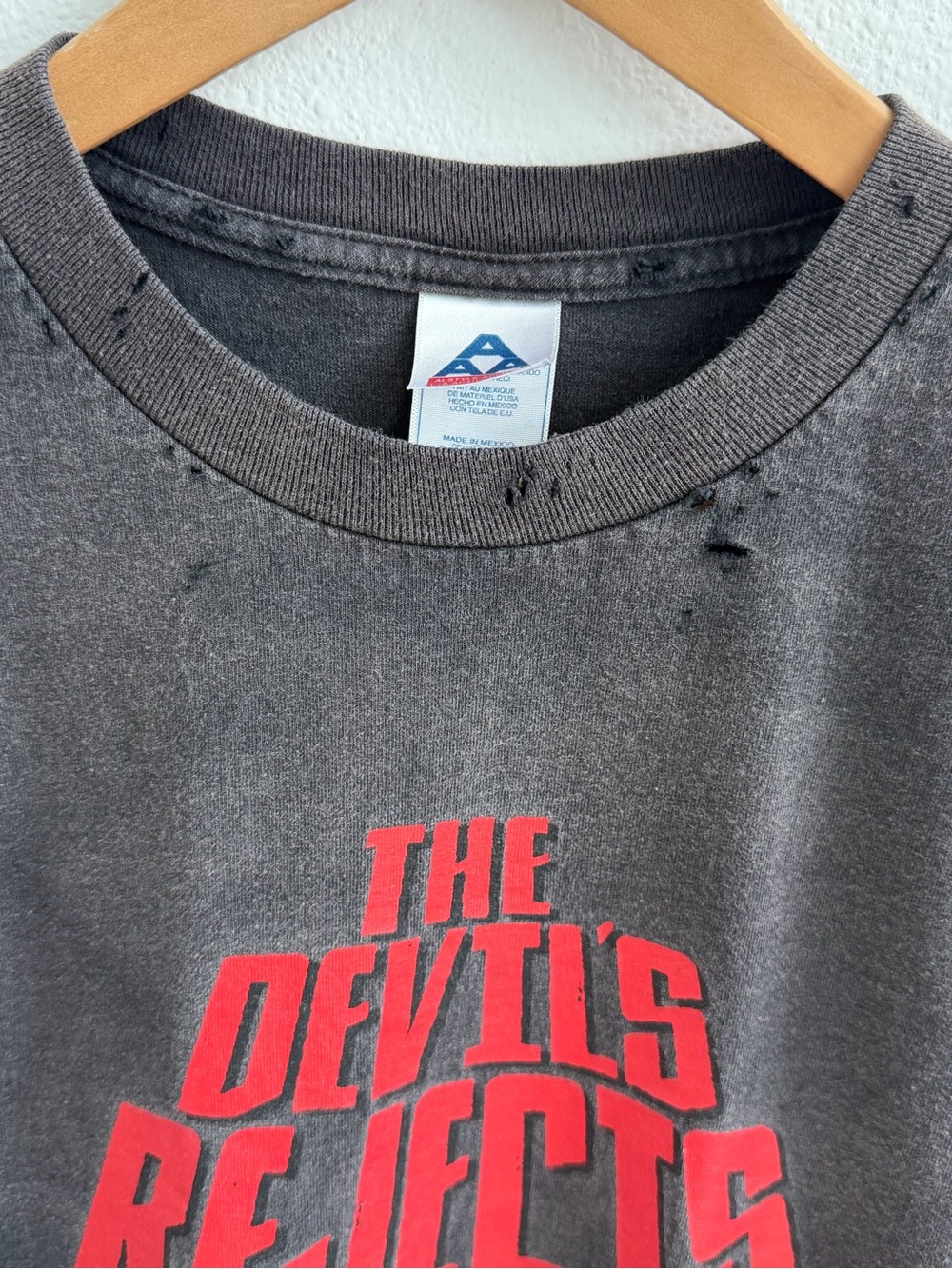 The Devil's Reject Horror Rob Zombie T-shirt - Picture 3 of 14
